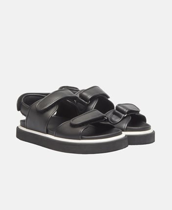 Leather strap sandals