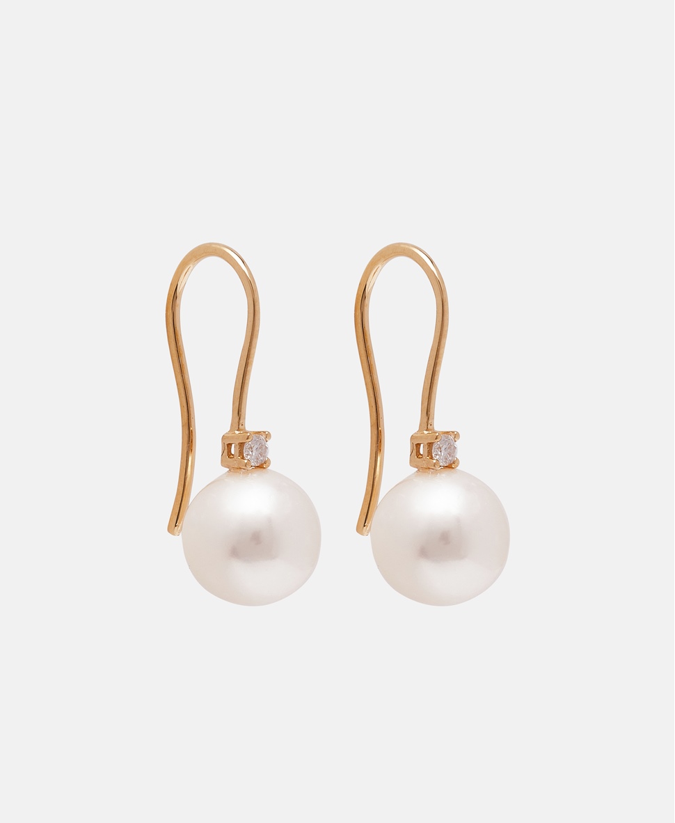 Pearl earrings