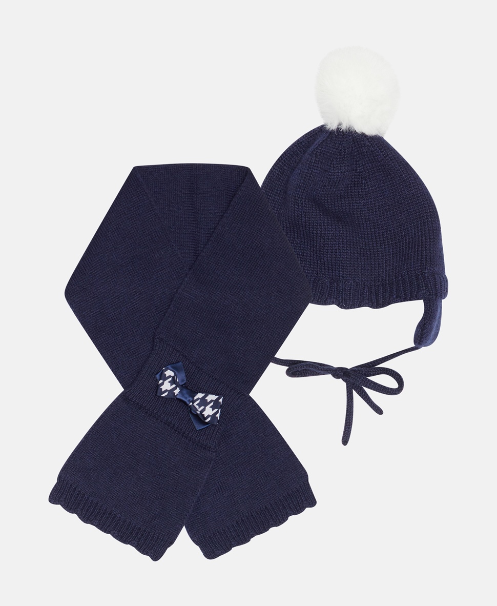 Hat and scarf set